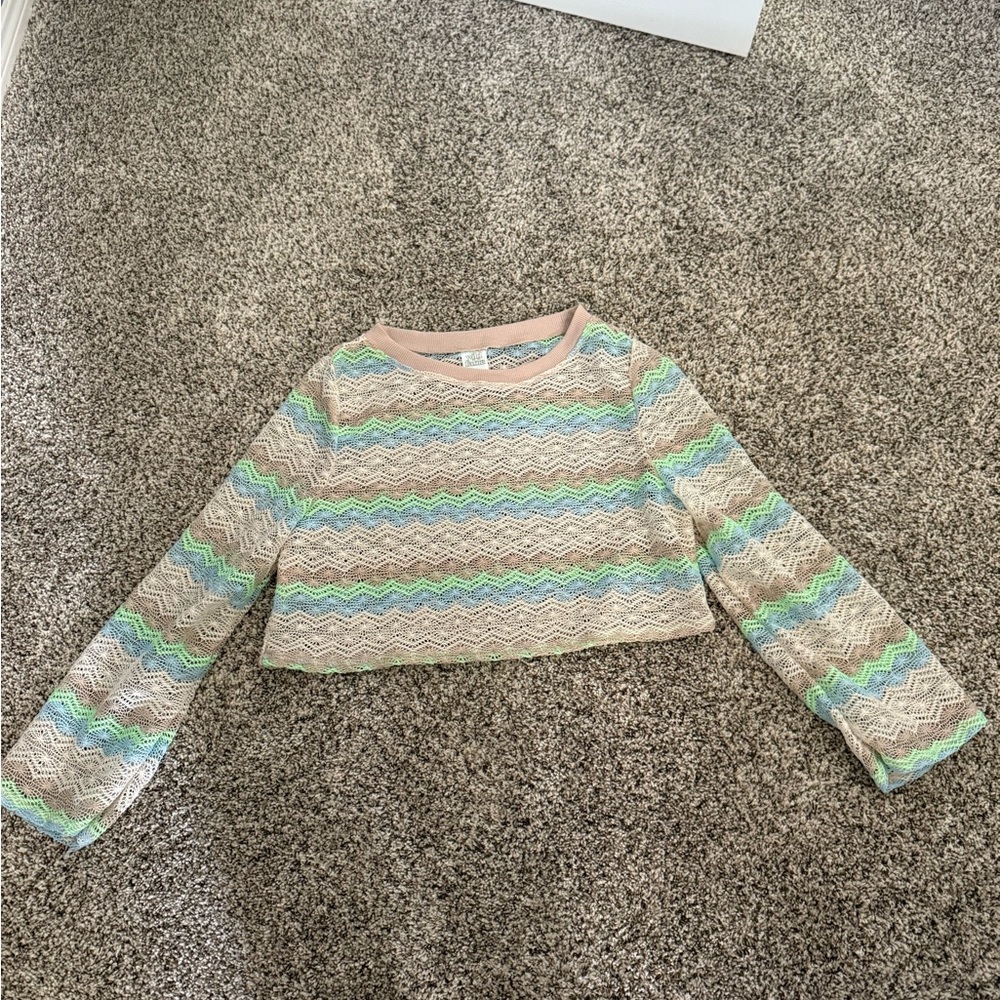 Wild Fable Cream and Green Long Sleeve Tee